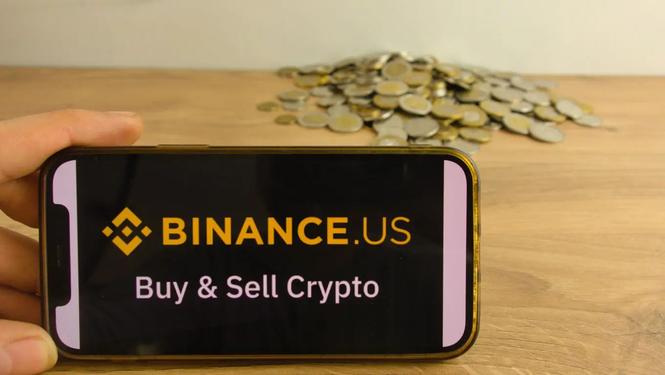 BinanceUS: stop a depositi e prelievi