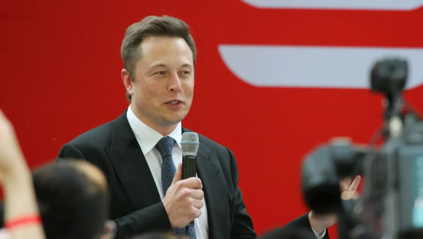 Elon Musk FUORI dal D.O.G.E? Tesla cresce!