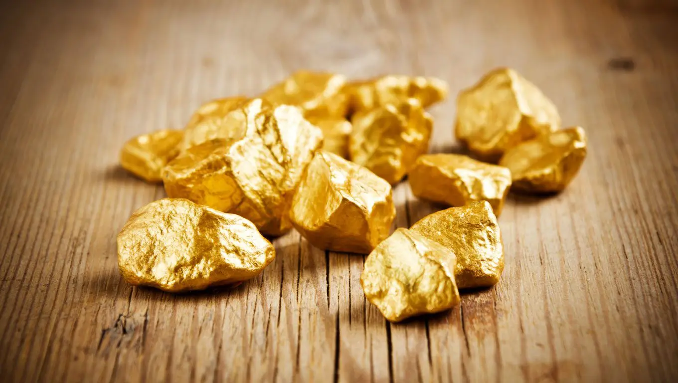 Oro: storia, impieghi e quotazione