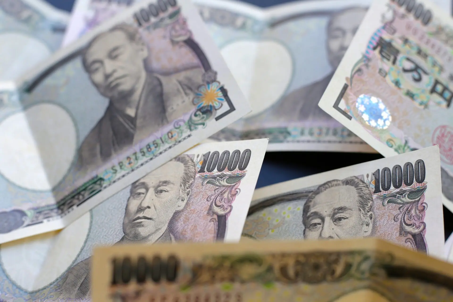 Un esempio: yen carry trade negli anni 2000