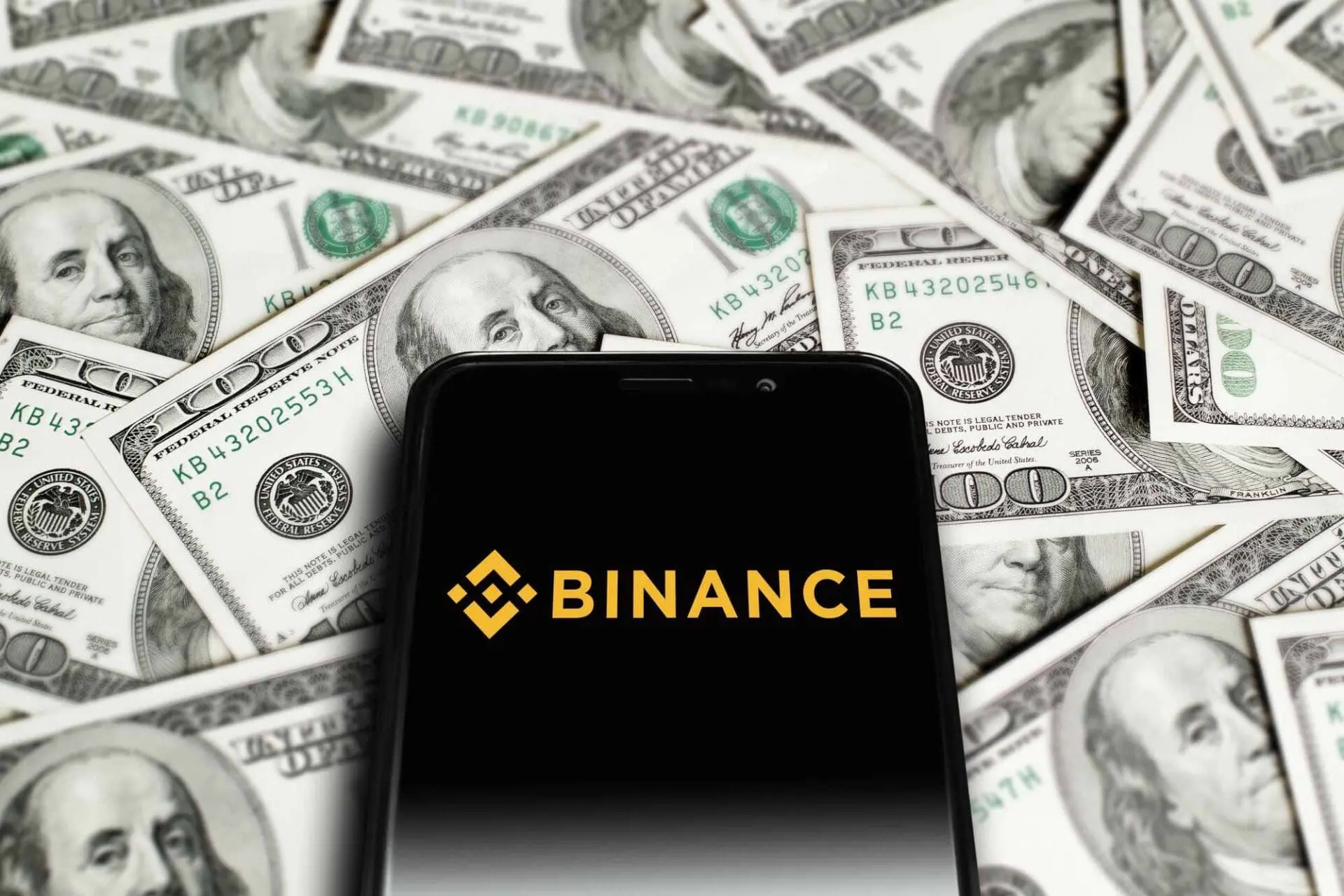 Binance e banche insieme per la gestione dei fondi dei trader