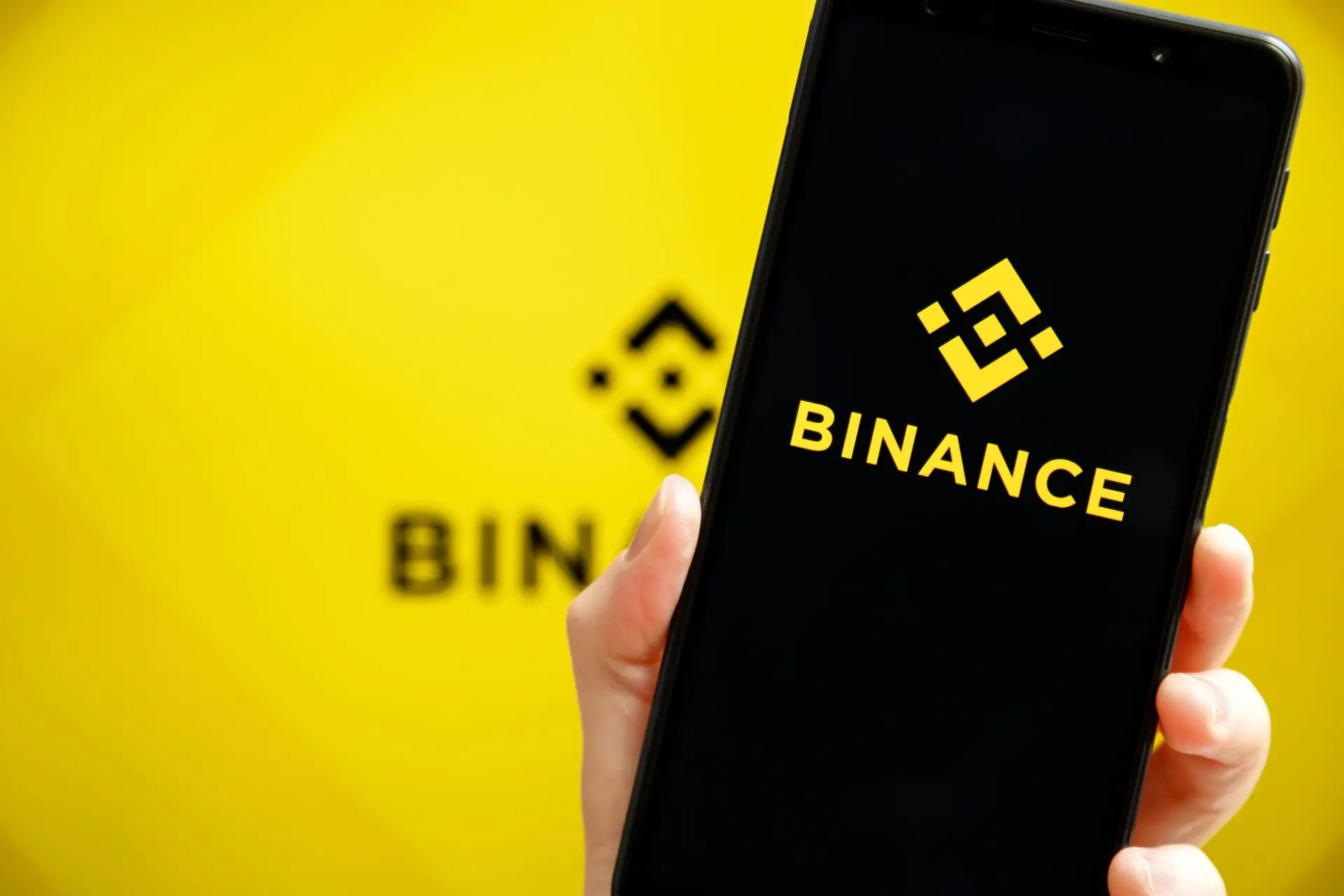 Binance lancia il profumo “CRYPTO” per l’utenza femminile