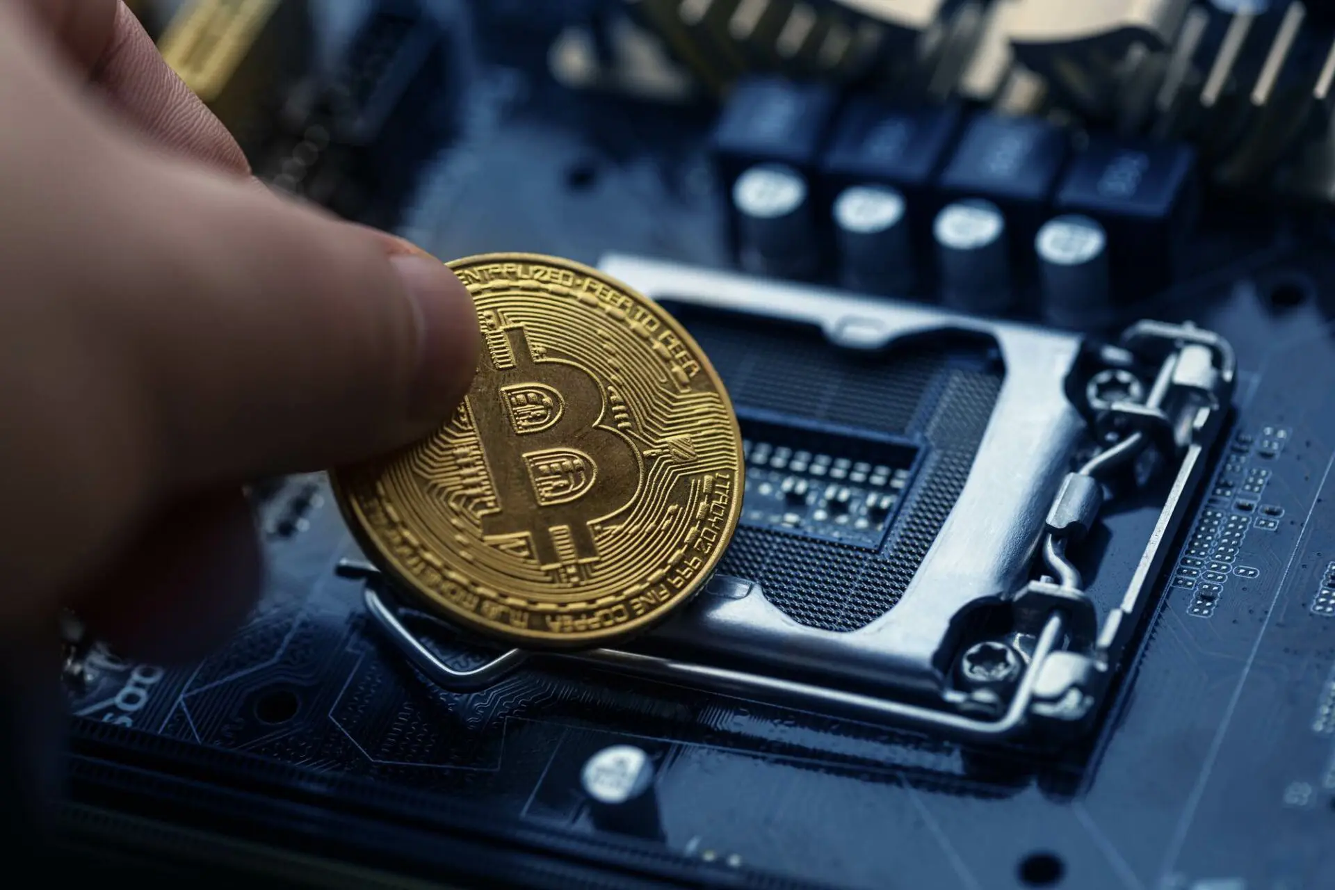 Bitcoin: in attesa dell’halving, l’hashrate va alle stelle