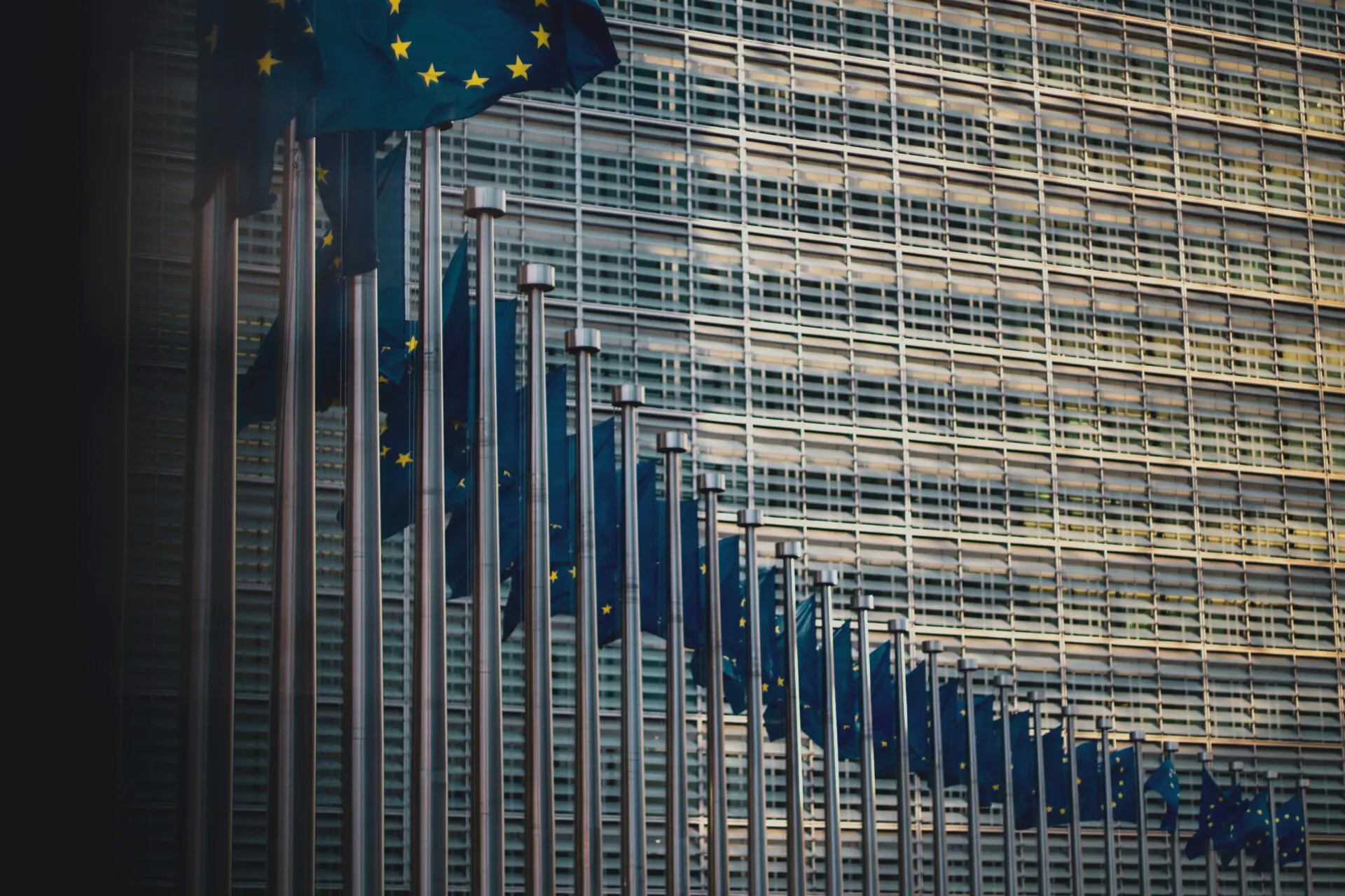 MiCA e TFR: tutto sui regolamenti europei crypto