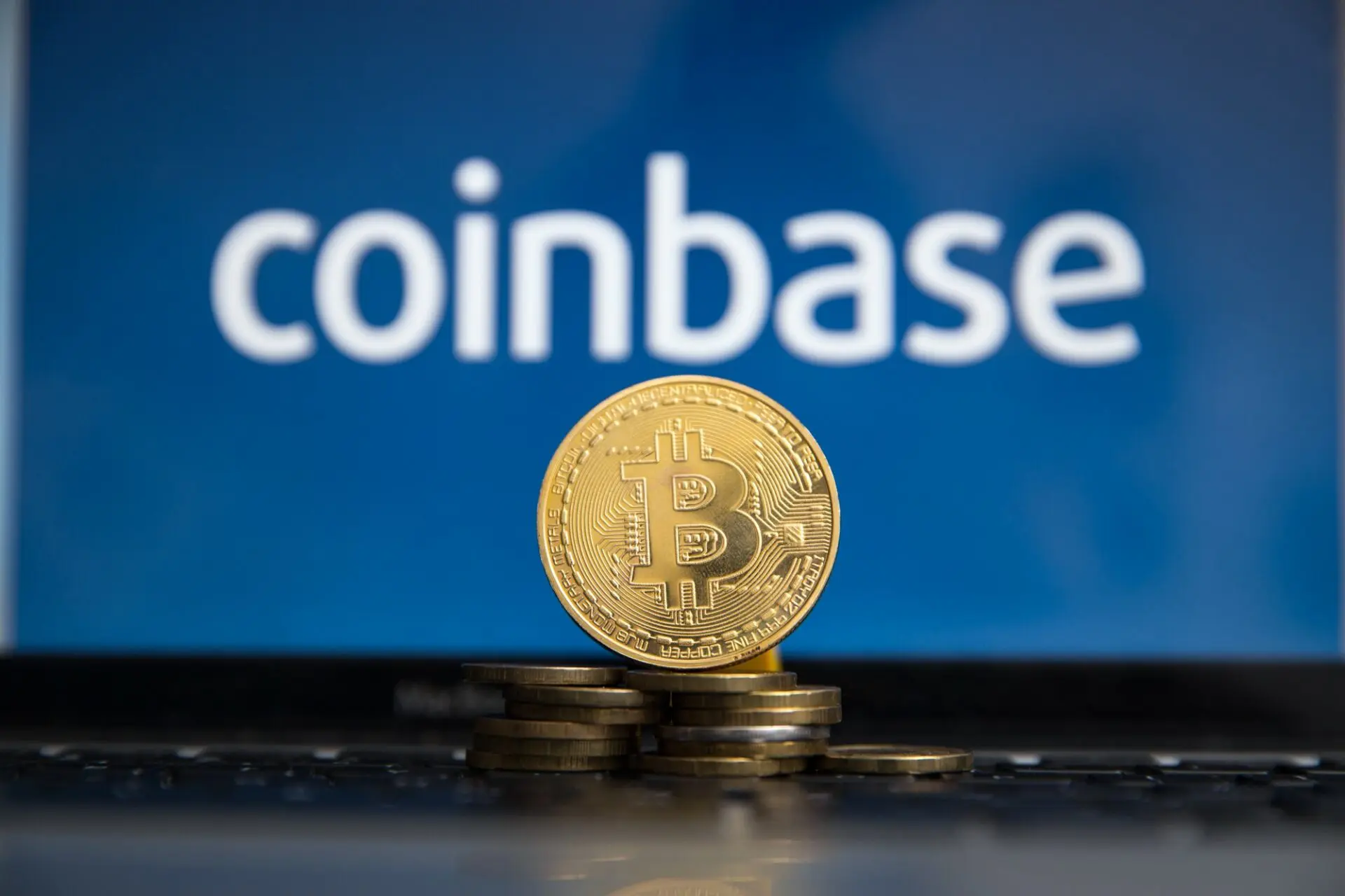 Security: tribunale ordina alla SEC di rispondere a Coinbase