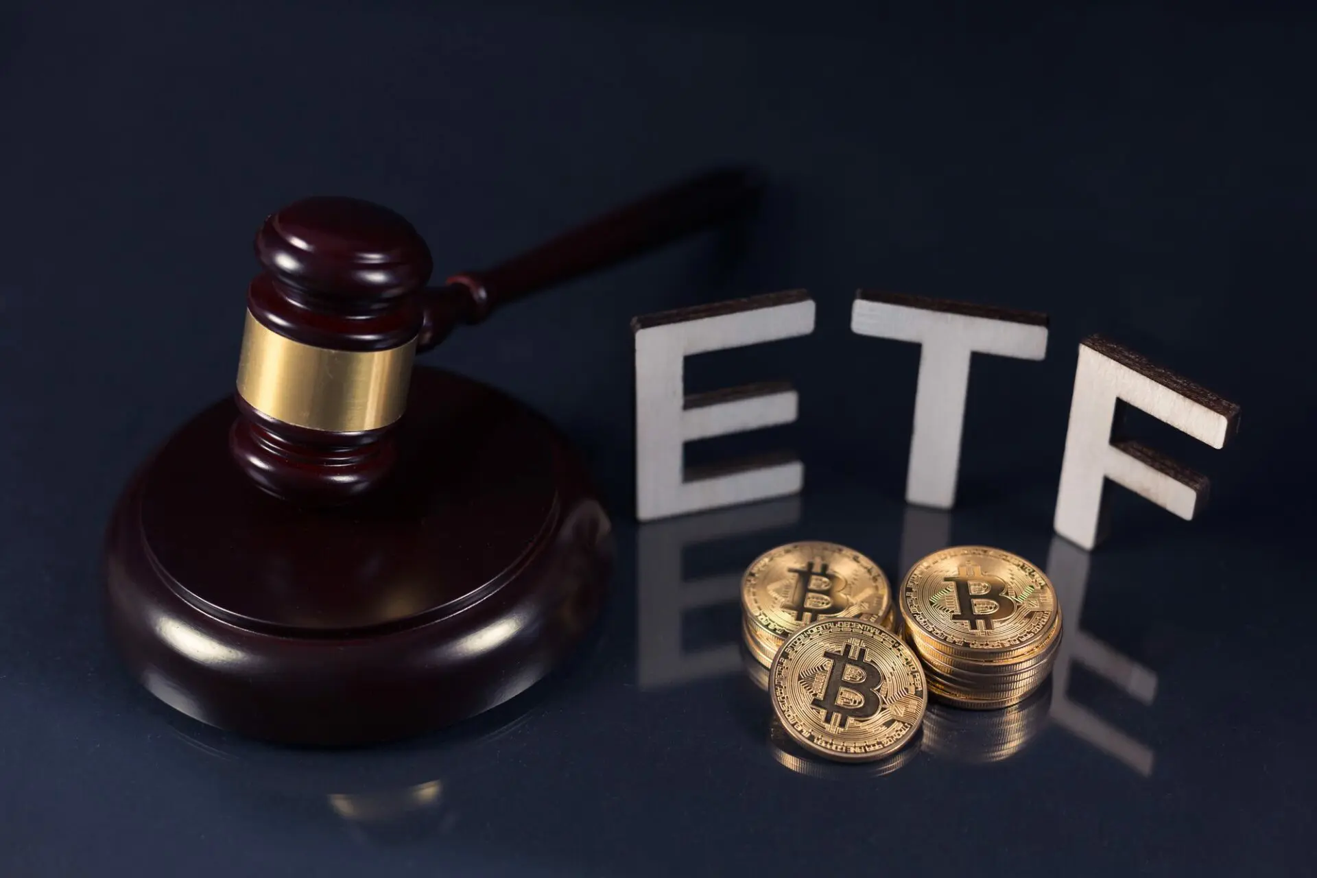 ETF spot BTC: BlackRock smentisce l’approvazione