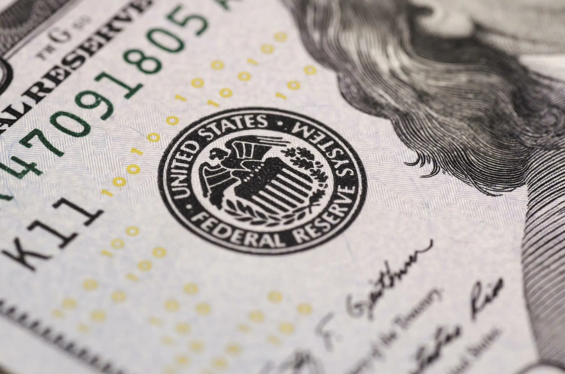Crypto e stablecoin: la Fed traccia le linee della normativa