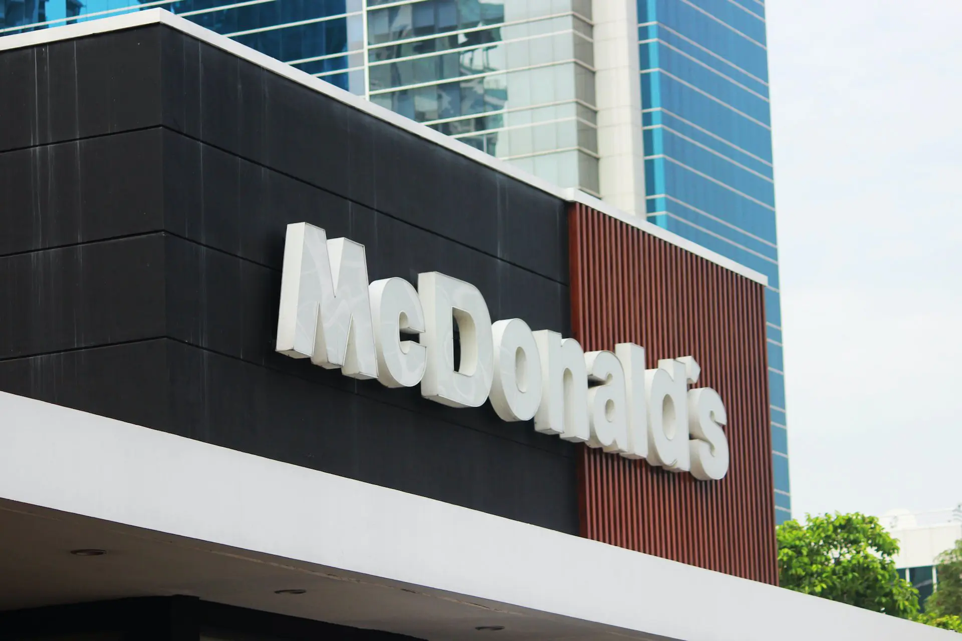 A Lugano, Bitcoin viene già accettato da McDonalds