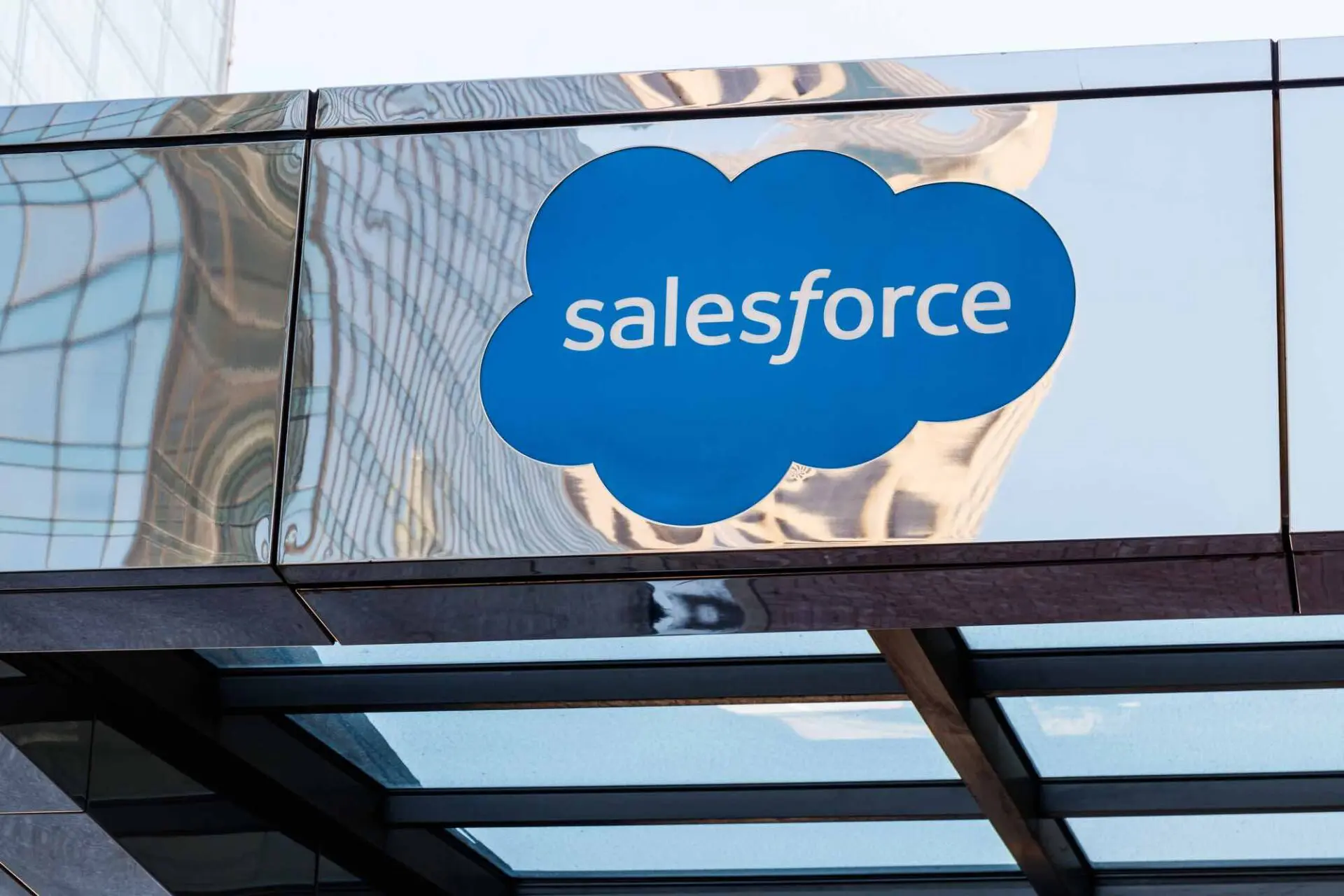 Salesforce sceglie Polygon per puntare NFT e Web3