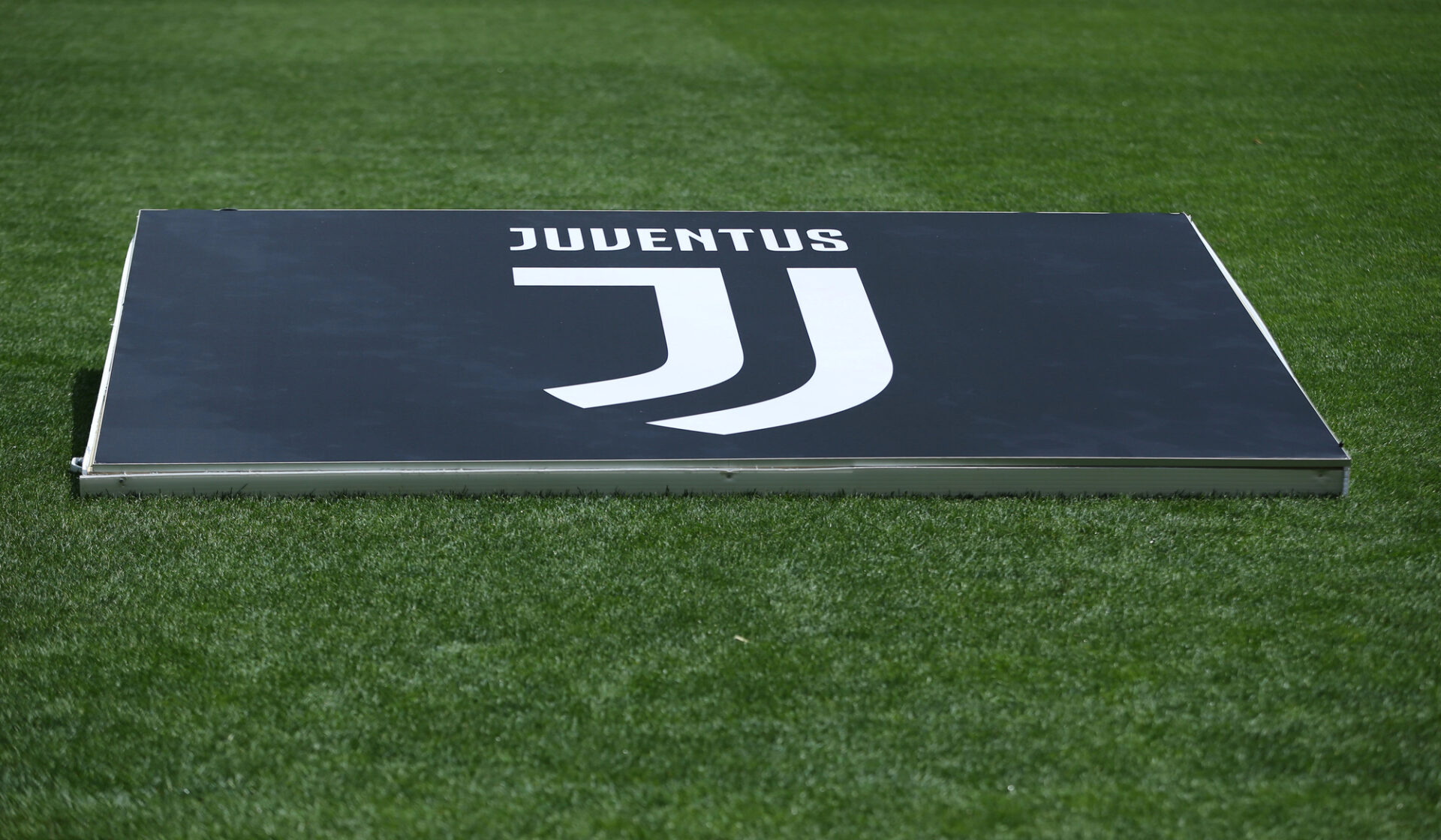 Tether nuovo azionista di minoranza della Juventus