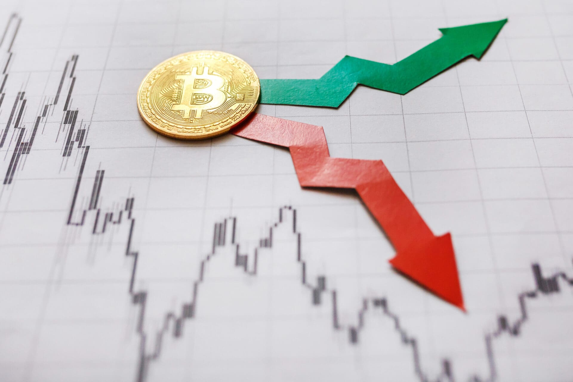 Standard Chartered e Bitcoin: “È il momento del ‘buy-the-dip’”