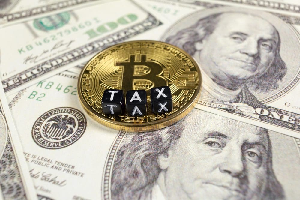 Cryptography and Taxes: The Arrival of the New AdE Circle