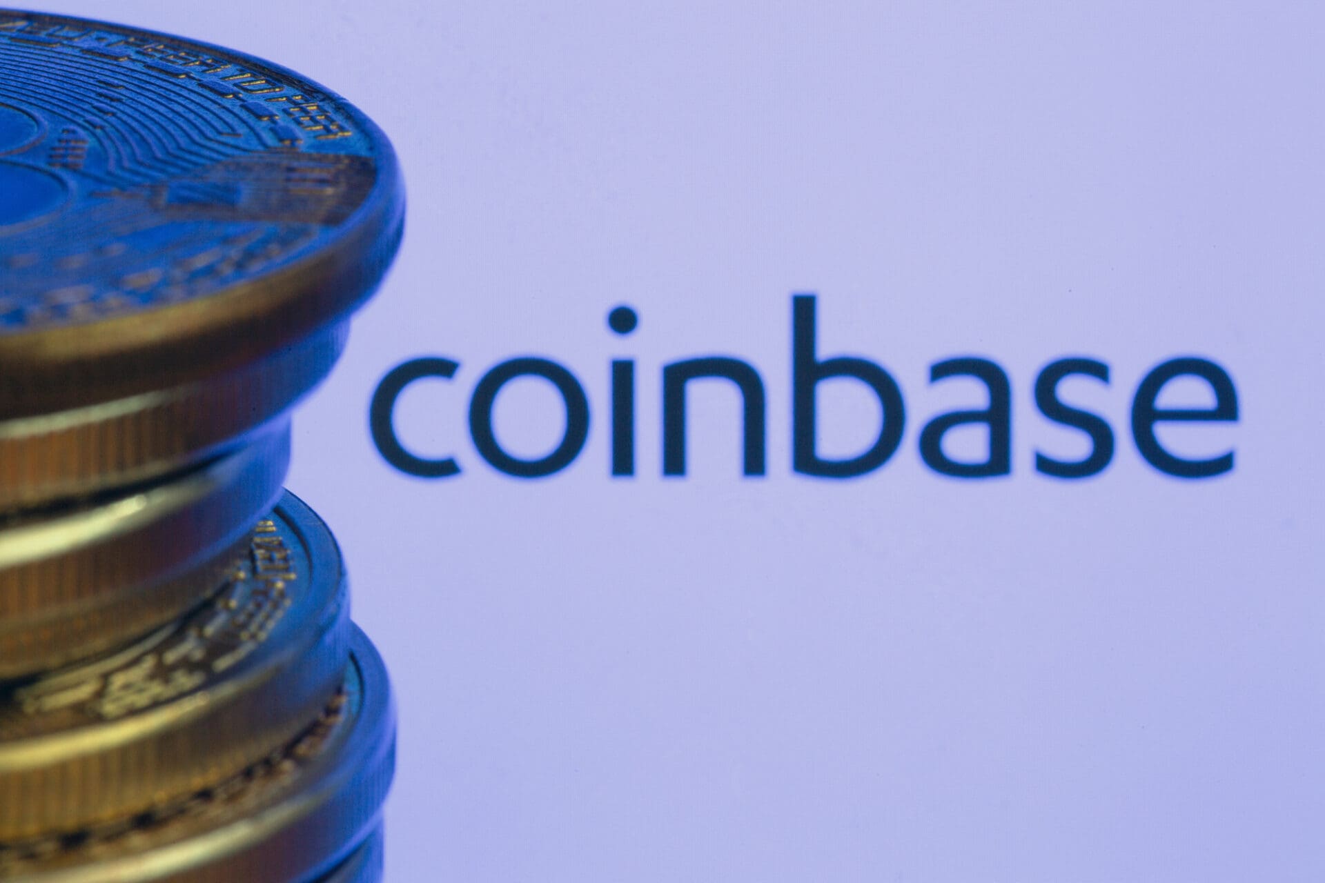 Coinbase: STOP alle stablecoin non conformi al MiCA in Ue