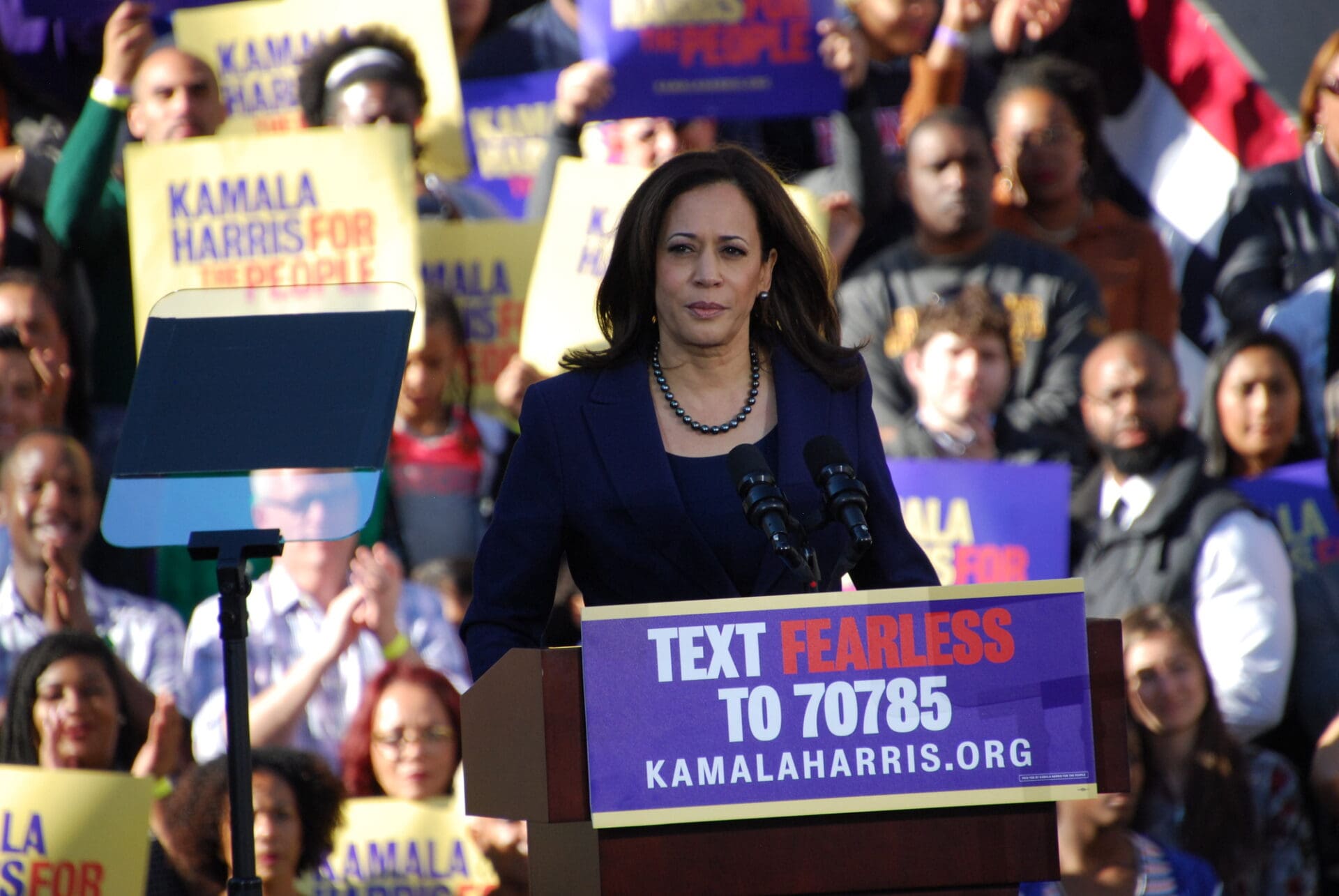 Kamala Harris PUBLICLY courts the crypto world