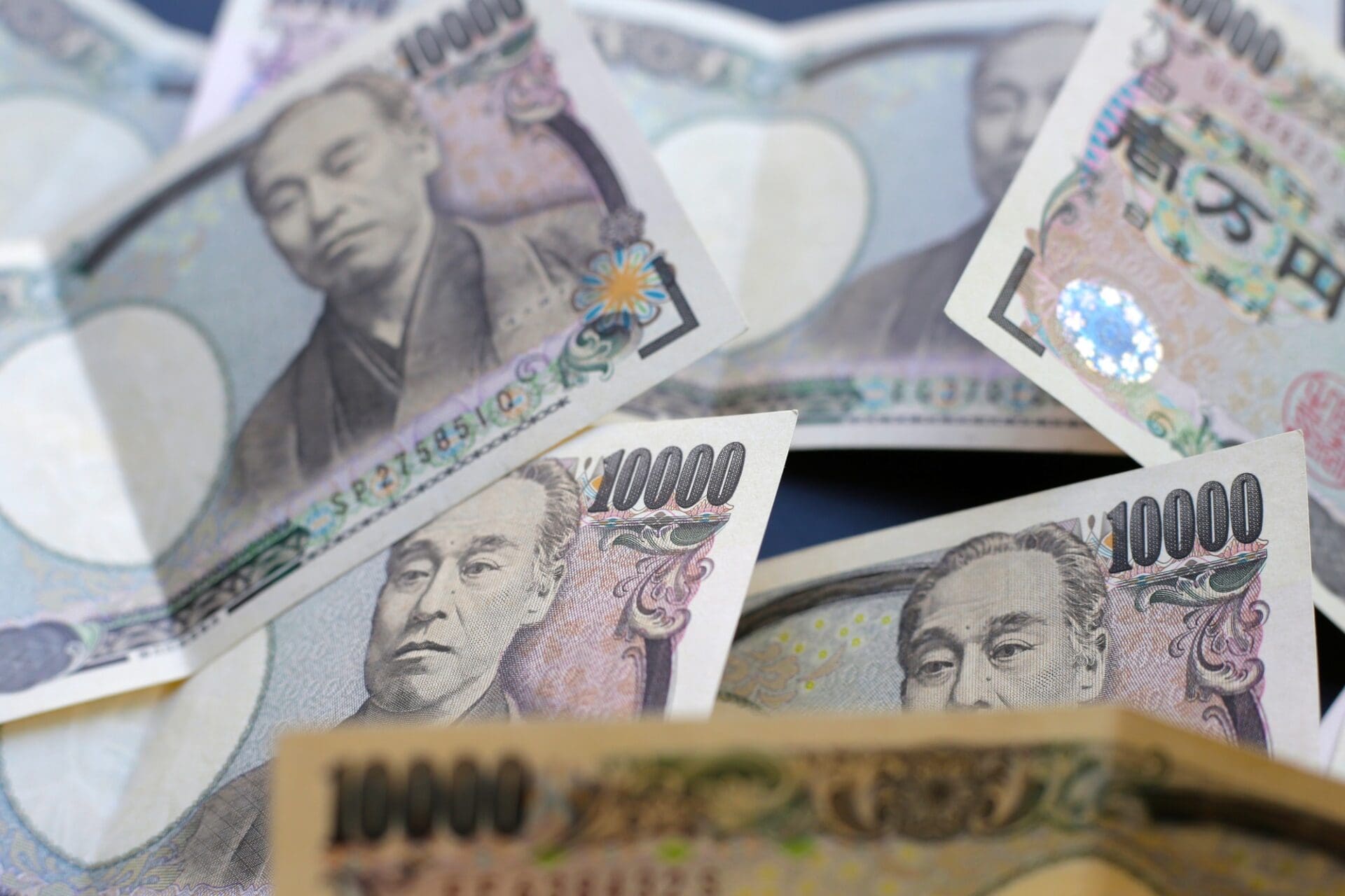 Un esempio: yen carry trade negli anni 2000