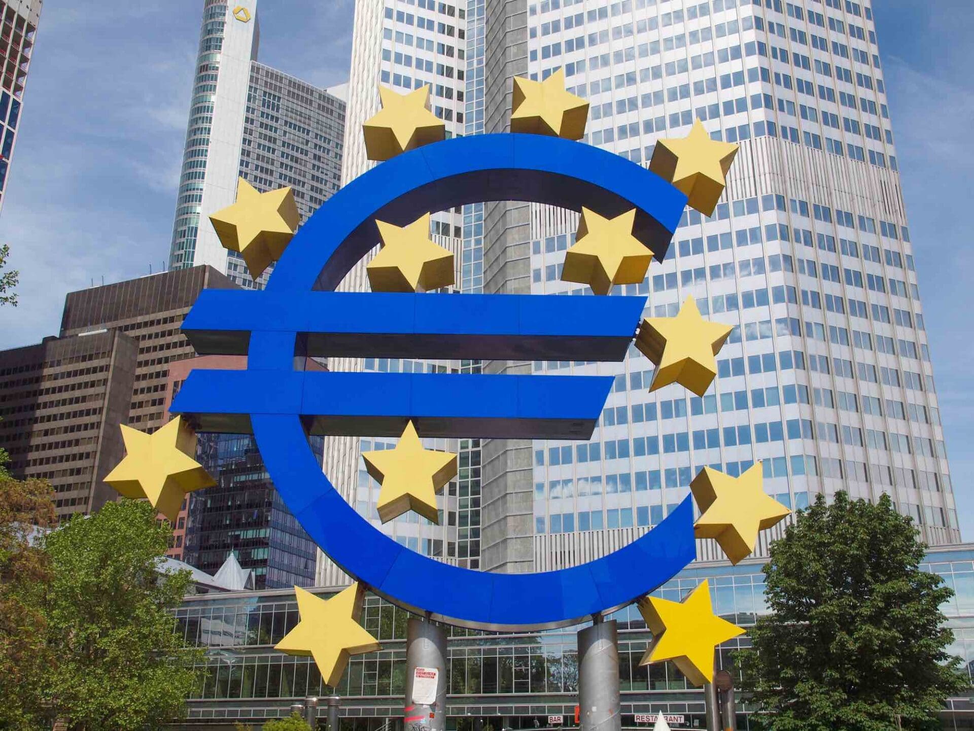 La BCE ancora contro Bitcoin: “Vale 0”, nonostante gli ETF