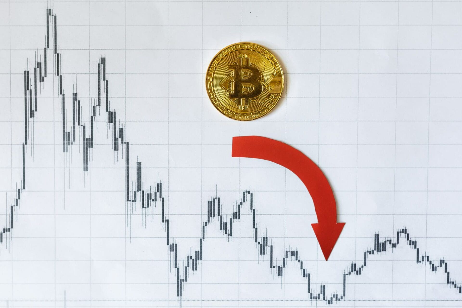 Bitcoin CROLLA sotto i $58k: ecco cosa sta SUCCEDENDO