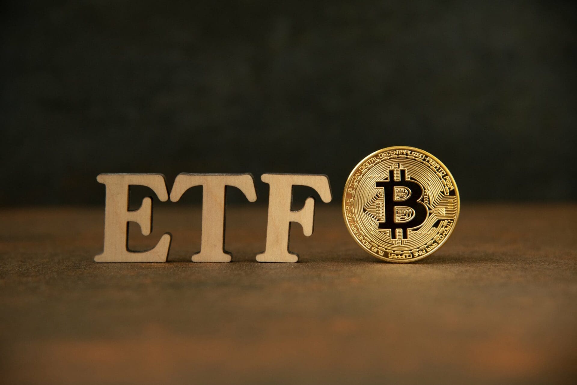 ETF spot Bitcoin: volumi sulla luna per VanEck