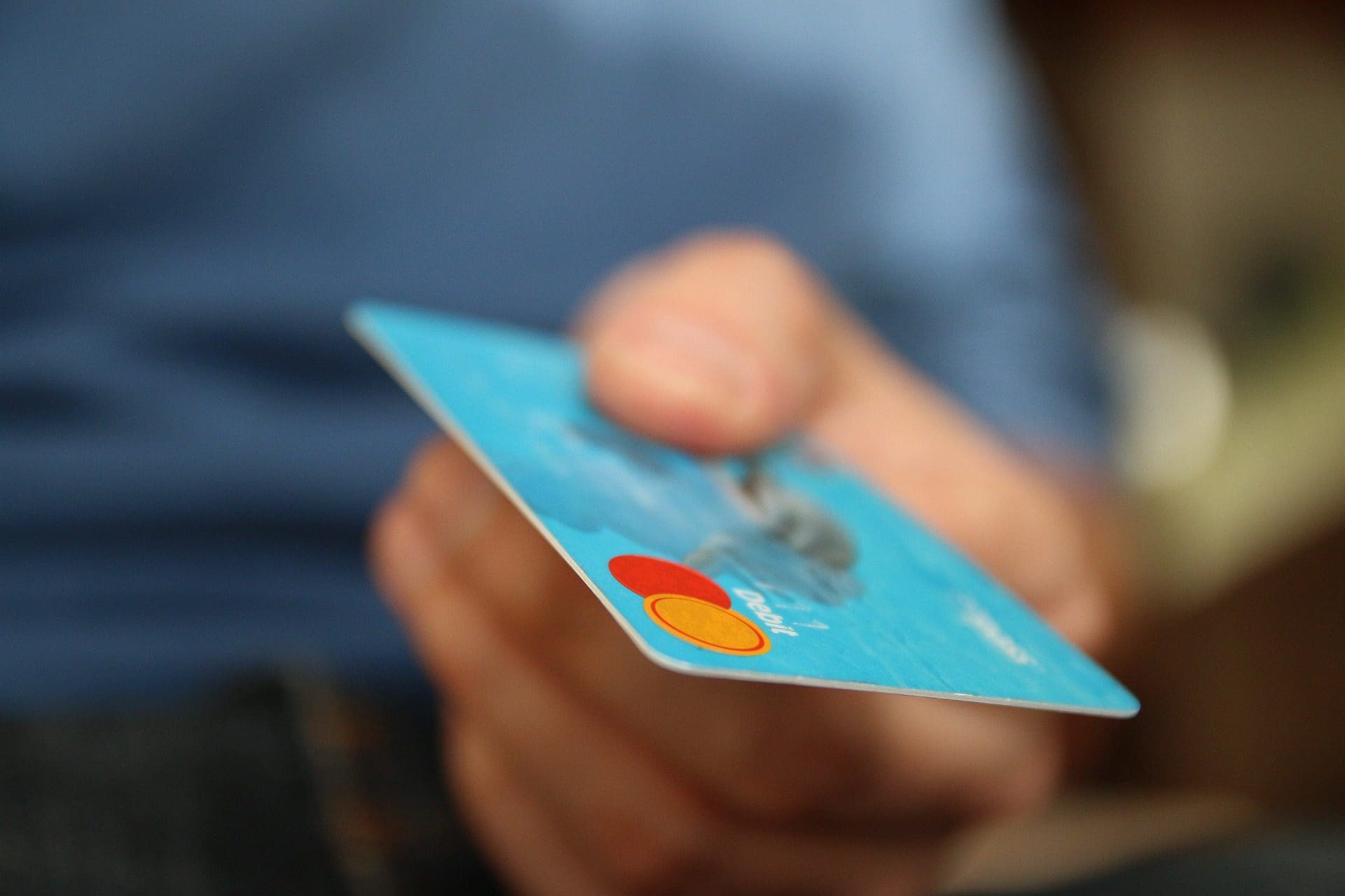 Visa e FTX espandono il servizio delle carte di debito a 40 paesi
