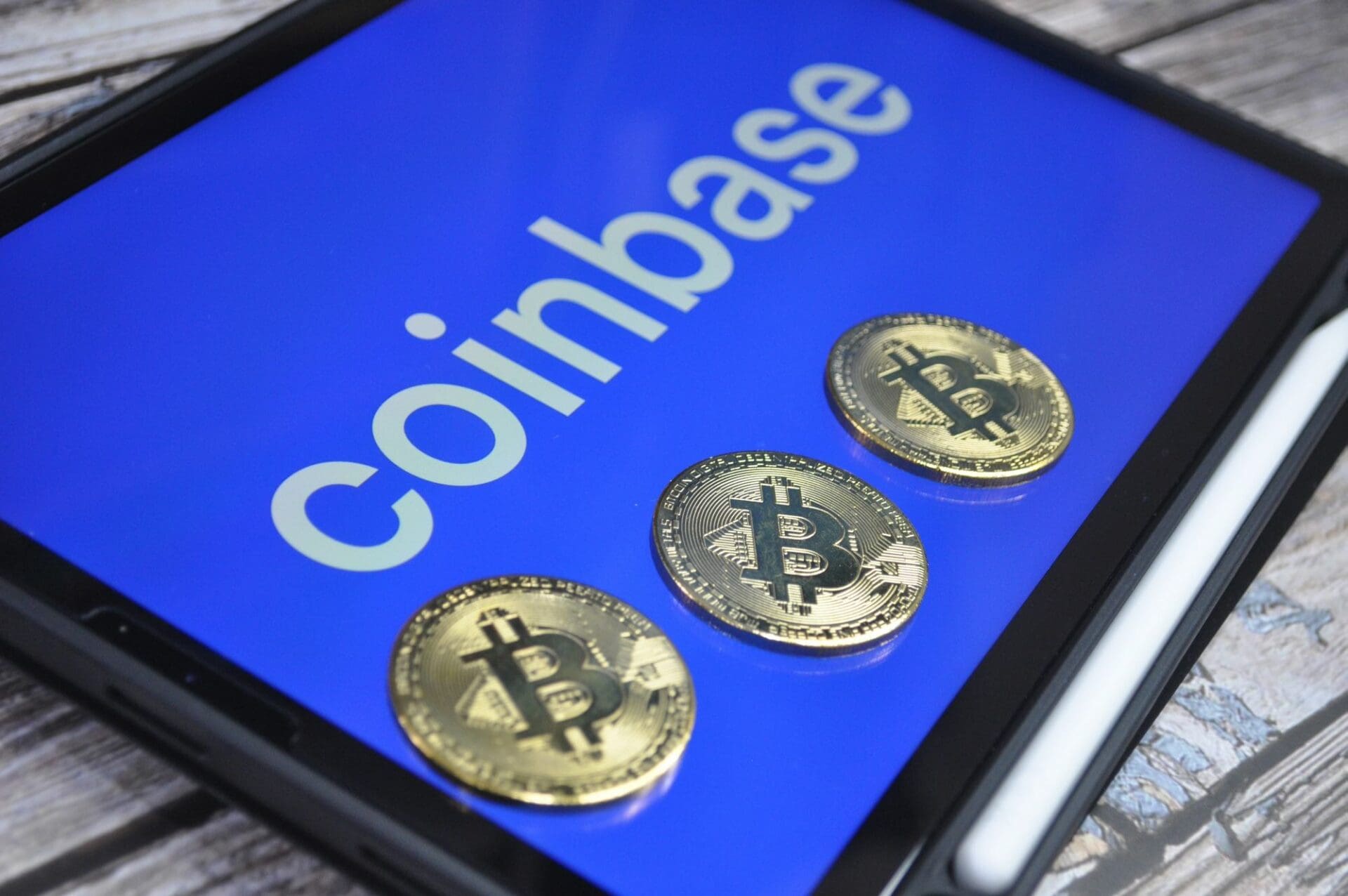 Coinbase: ecco lo Smart Wallet per rendere mainstream la DeFi