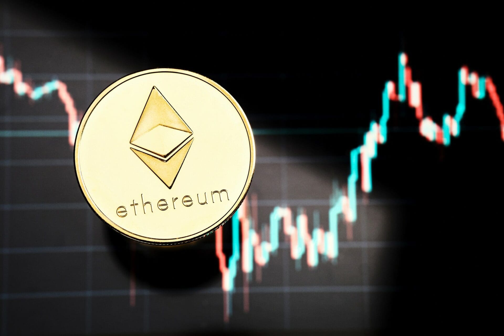 Ethereum: gli ETF guidano la ripresa di ETH