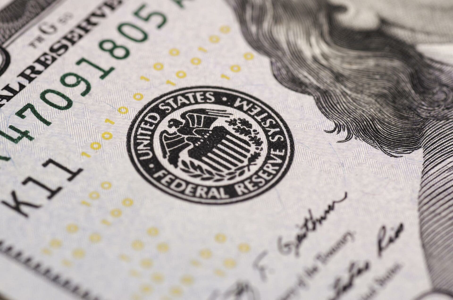 Crypto e stablecoin: la Fed traccia le linee della normativa