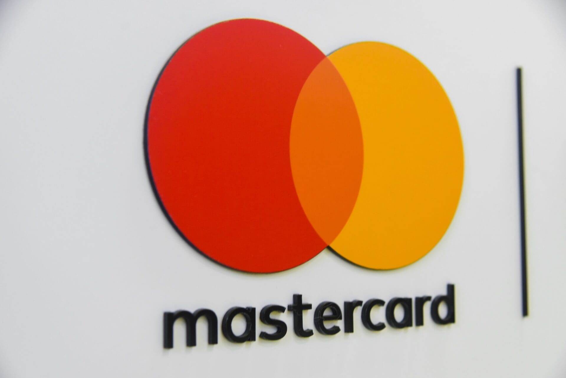 Mastercard lancia la sua rete P2P per i pagamenti crypto!